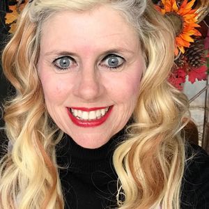 Meet your Posher, Christie